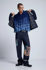 PANTALONI DIN BLUGI, IMPRIMATI