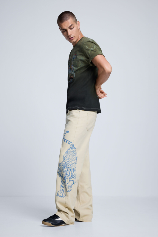 PANTALONI DENIM CU PRINT