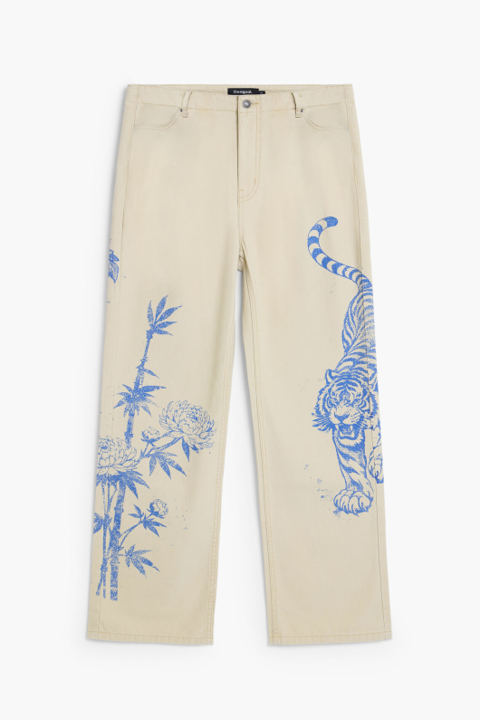 PANTALONI DENIM CU PRINT
