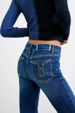 Blugi evazati