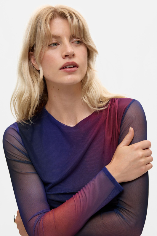 Bluza din tull