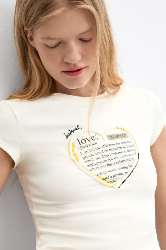 TRICOU ALB CU PRINT INIMA