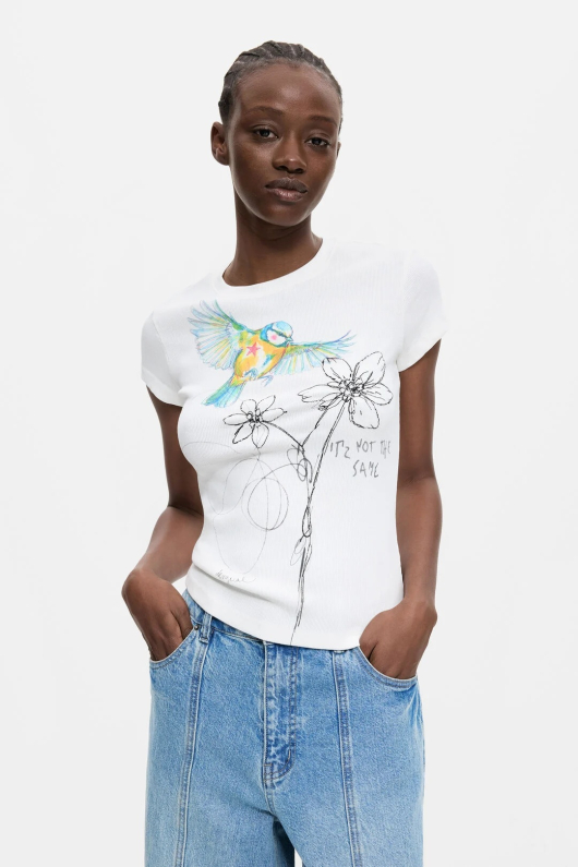 Tricou imprimat cu flori