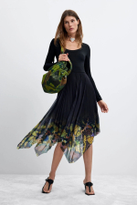 ROCHIE MIDI, CROIALA ASIMETRICA, by M. C. Lacroix