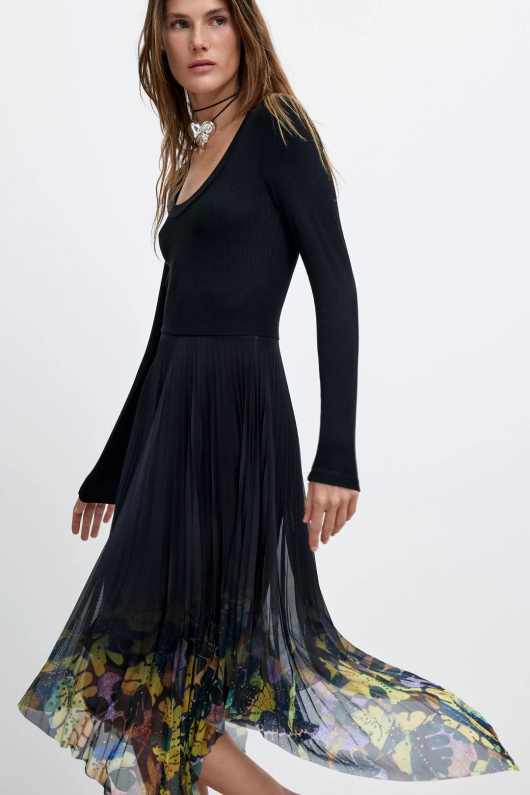 ROCHIE MIDI, CROIALA ASIMETRICA, by M. C. Lacroix