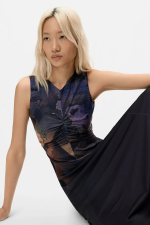 ROCHIE IN TONURI DE MOV, FARA MANECI