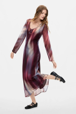 ROCHIE DIN VOAL IN TONURI DE MOV