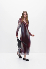 ROCHIE DIN VOAL IN TONURI DE MOV