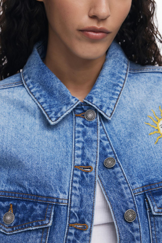 JACHETA DENIM CU BRODERIE ORIENTALA