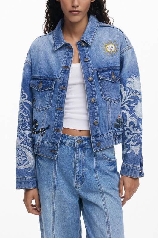 JACHETA DENIM CU BRODERIE ORIENTALA