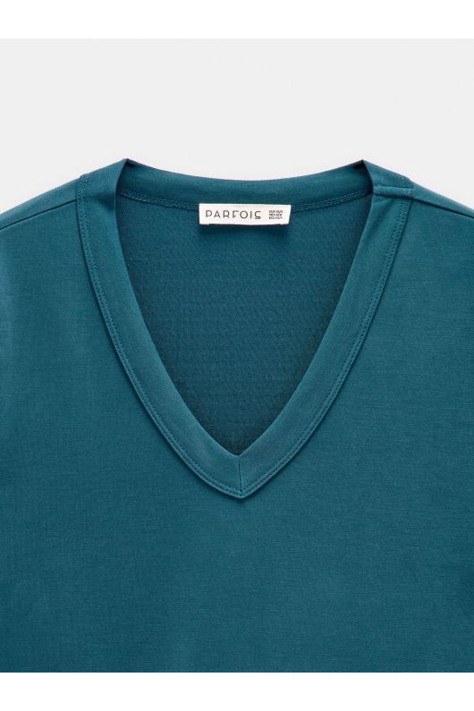 TRICOU CU DECOLTEU IN V