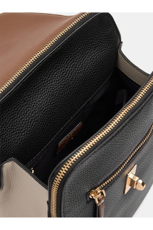 RUCSAC NEGRU