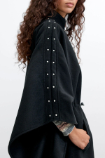 PONCHO NEGRU