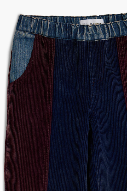 Pantaloni patchwork din denim