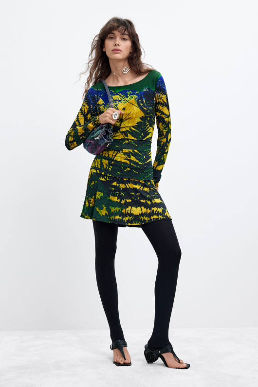 ROCHIE CU PRINT, DIN VASCOZA, by M. C. Lacroix