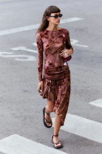 ROCHIE ASIMETRICA DIN MATERIAL CATIFELAT