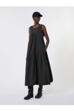 ROCHIE NEAGRA FARA MANECI