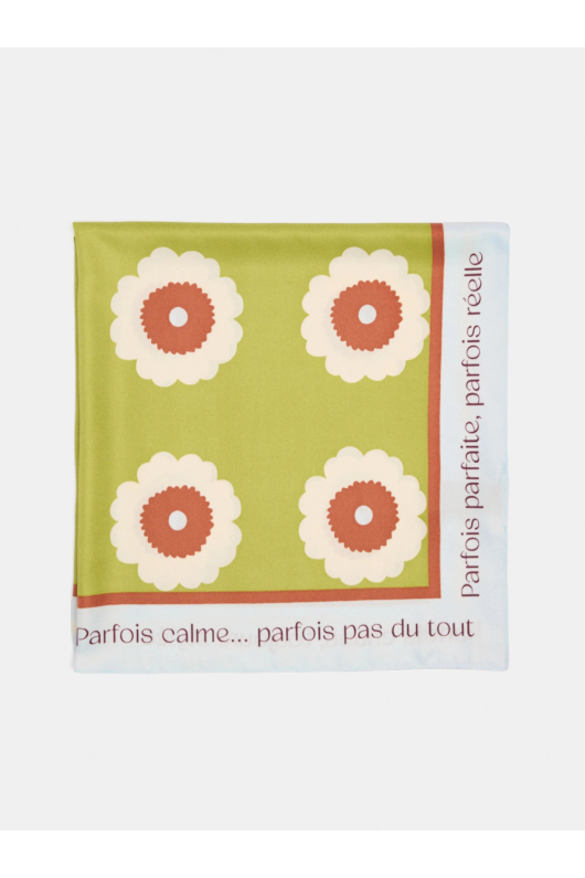 ESARFA PATRATA CU PRINT