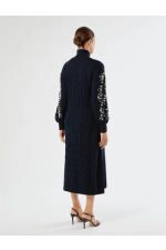 ROCHIE TRICOTATA CU PERLE