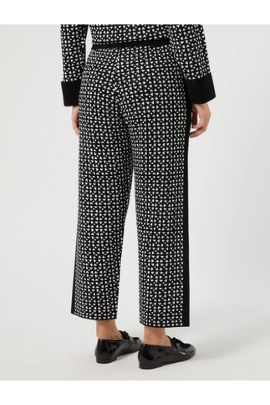 PANTALONI DIN VASCOZA CU PRINT